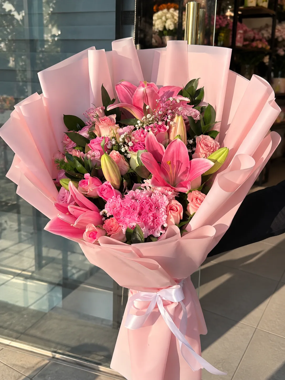 💗 Pink Lily & Rose Bouquet – Elegant Floral Gift